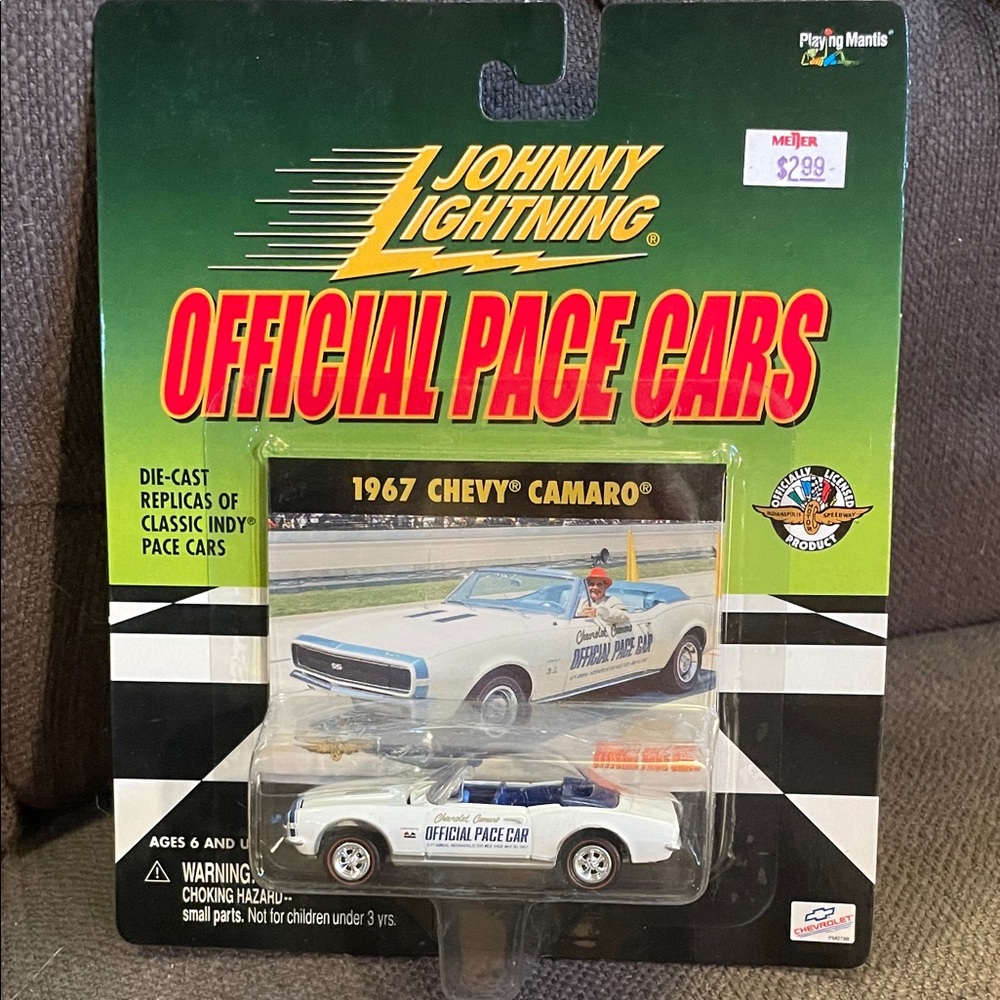 NWT Johnny Lightning 1967 Chevy Camaro Official Pace Die-Cast Car